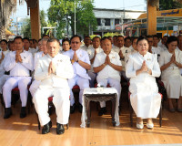 ผู้ว่าฯ สุราษฎร์ธานีนำข้าราชการและพ่อค้าประชาชนร่วมพิธีบวงสร ... พารามิเตอร์รูปภาพ 10